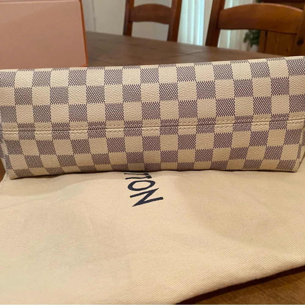 Louis Vuitton Graceful PM Handbag - Picture 12 of 16